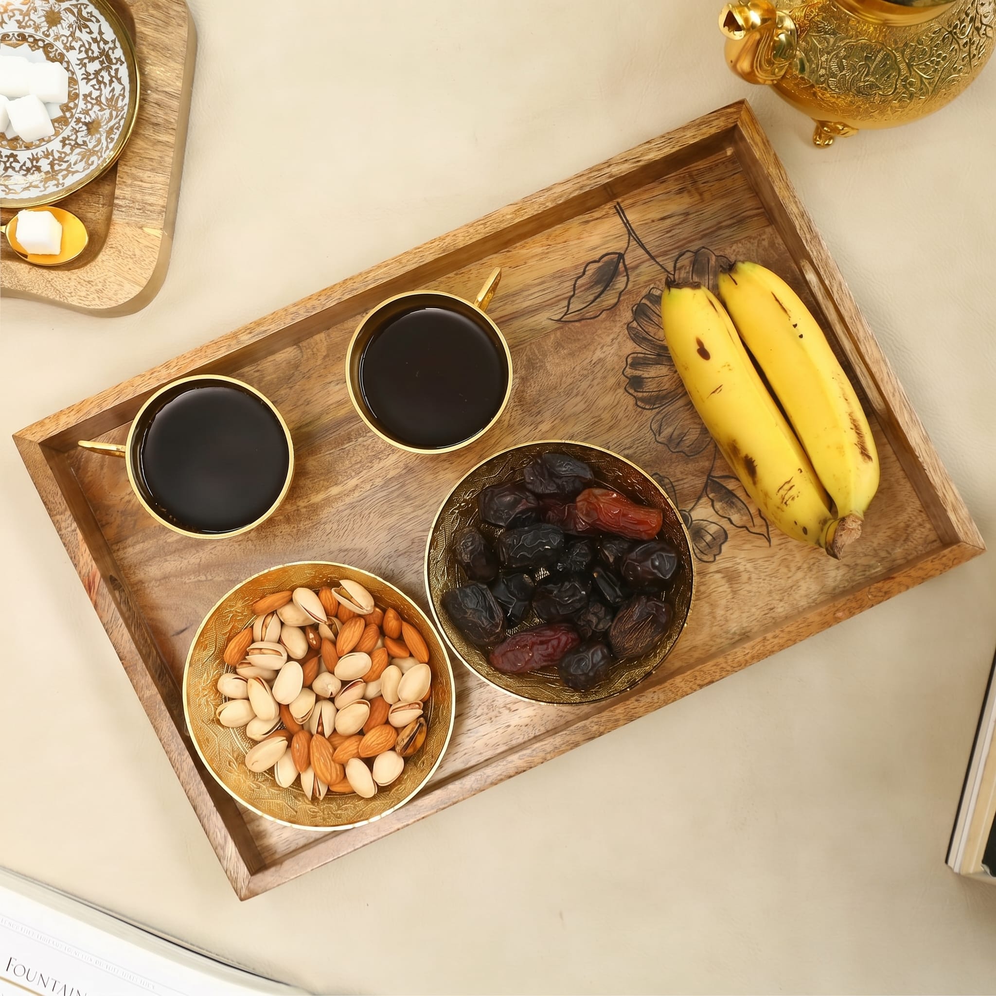 Iris Natural Rectangular Tray